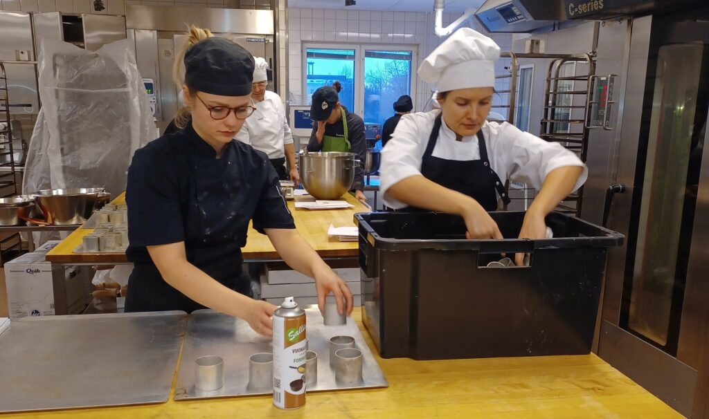 Partager les savoir-faire en pâtisserie grâce à la mobilité hybride des apprentis